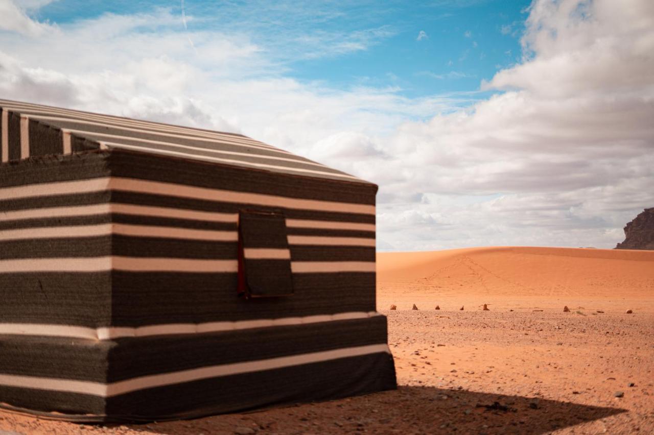 Stars Life Camp-Tour Hotel Wadi Rum Exterior photo